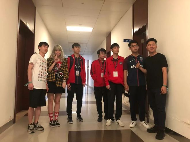 窗口的CB 窗口的CB